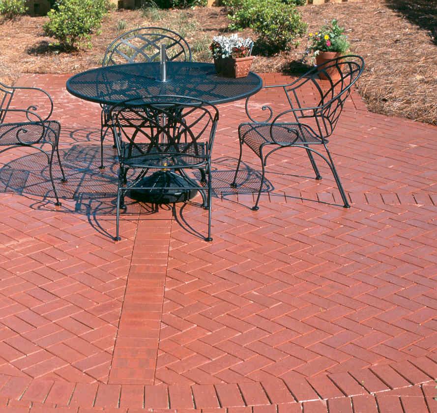 Pine Hall Brick English Edge® Red