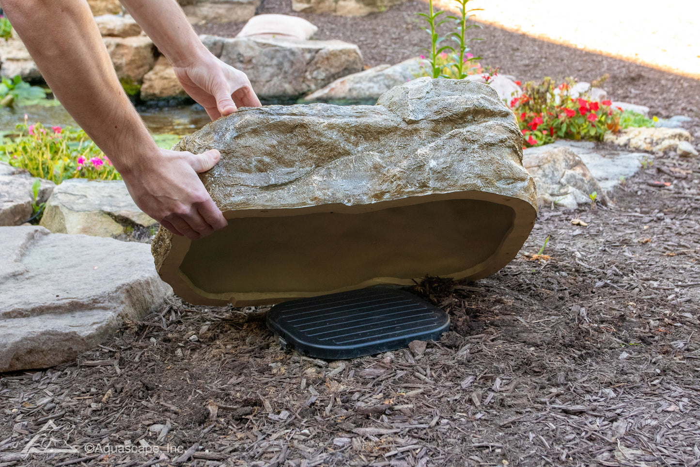 Aquascape FAUX ROCK COVER - 25" L X 15" W (63.5 X 38 CM)