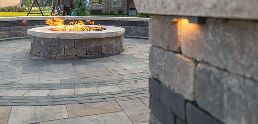 Pavers : Unilock Brussels Dimensional® Small Taper-Sierra-CHI