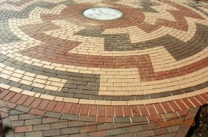 Pine Hall Brick English Edge® Dark Accent