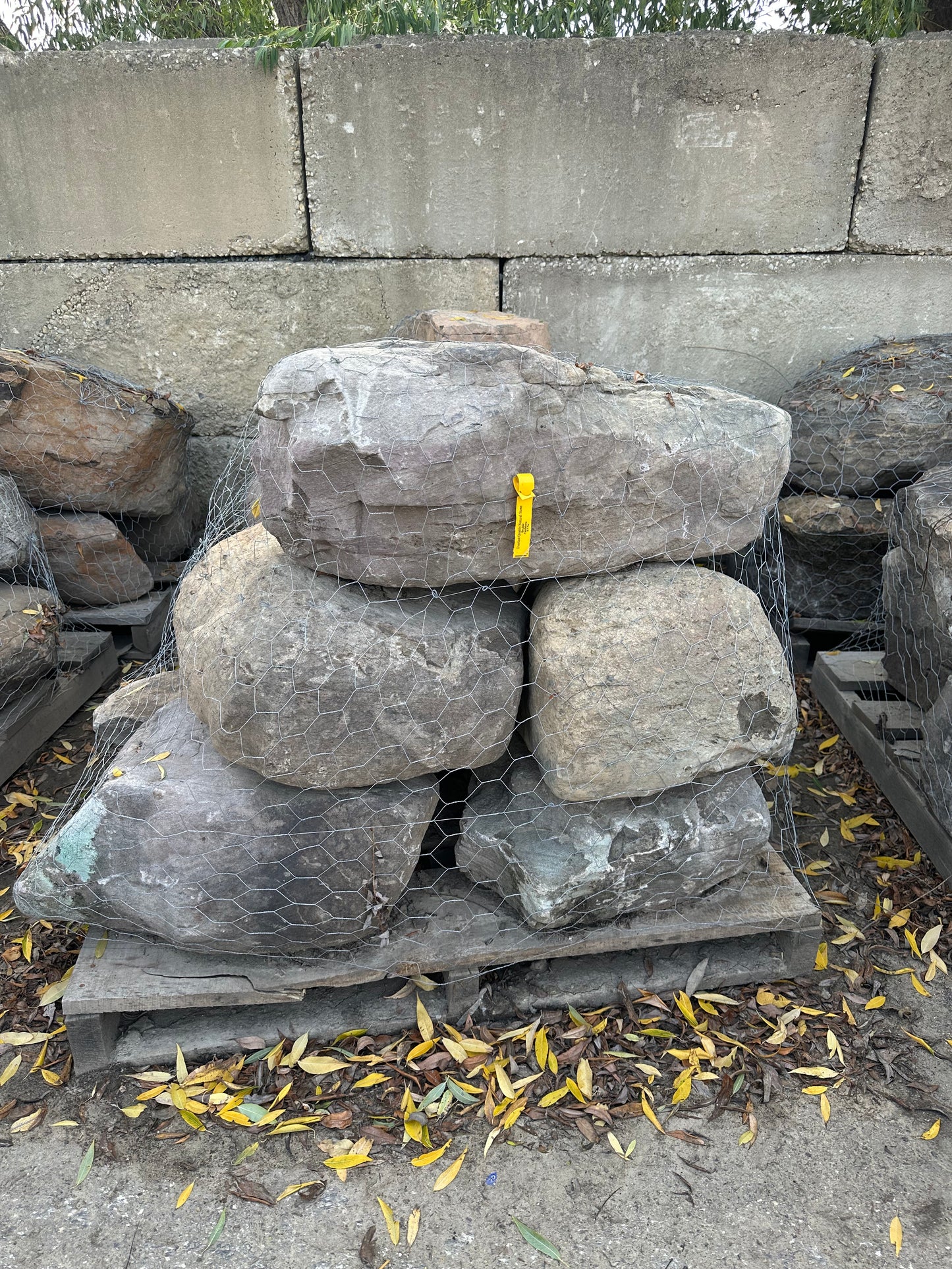 Pennsylvania Weathered Fieldstone Boulders