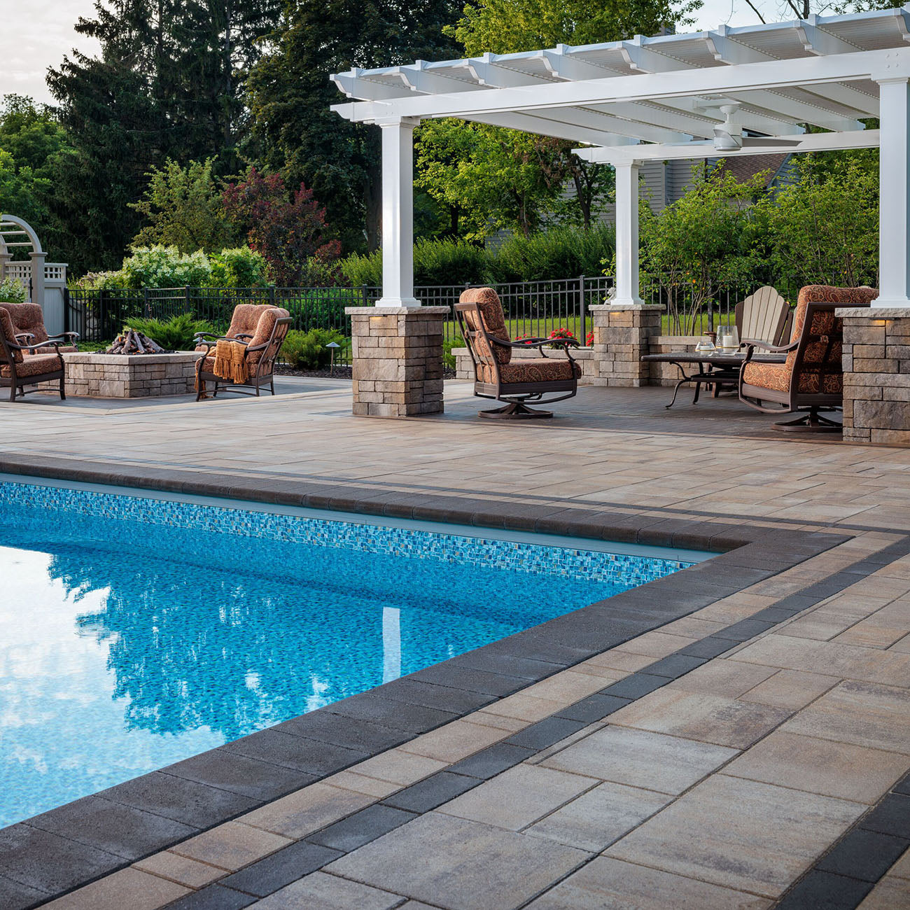 Belgard Midnight Marina Coping