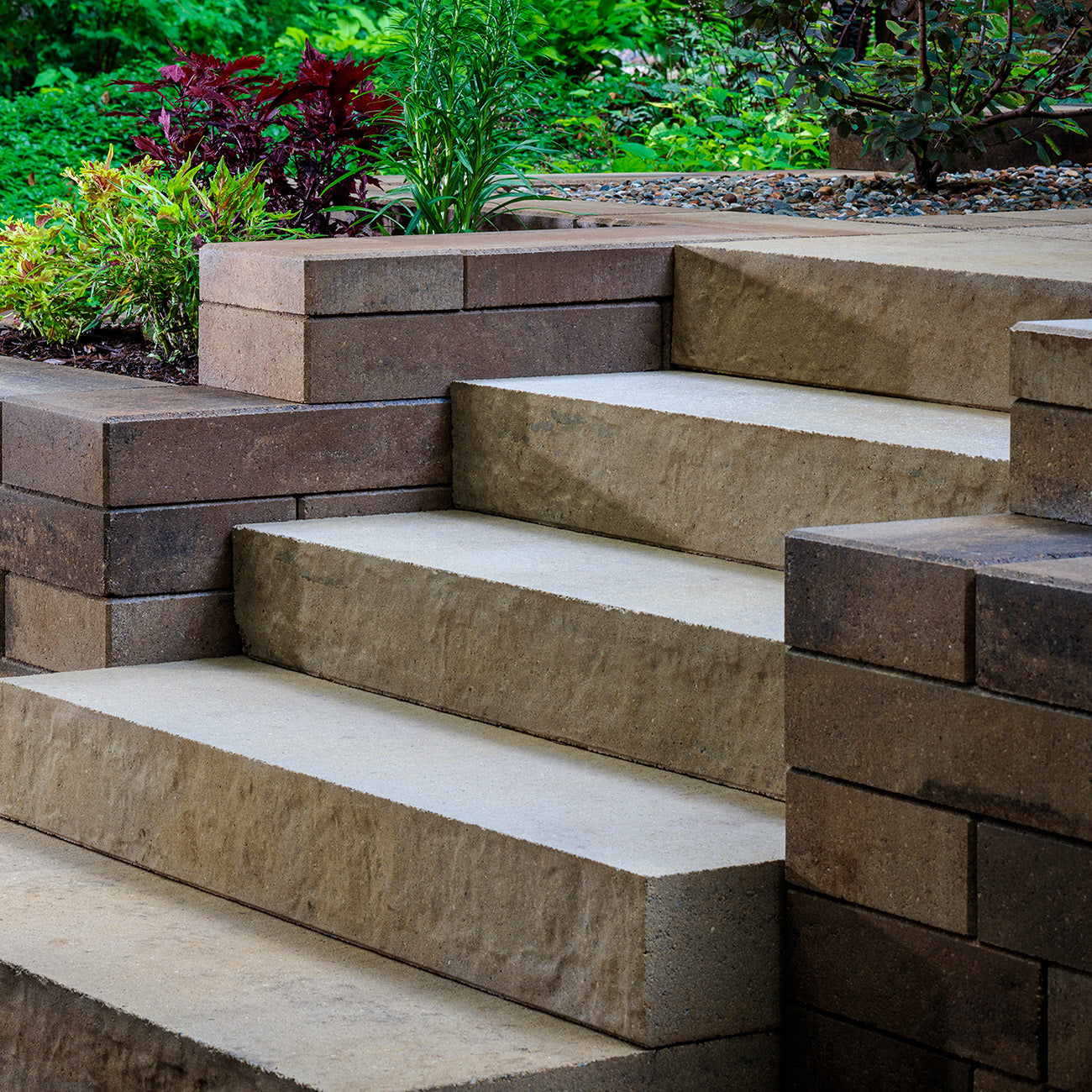 Belgard Moonlight Landings Step Paver