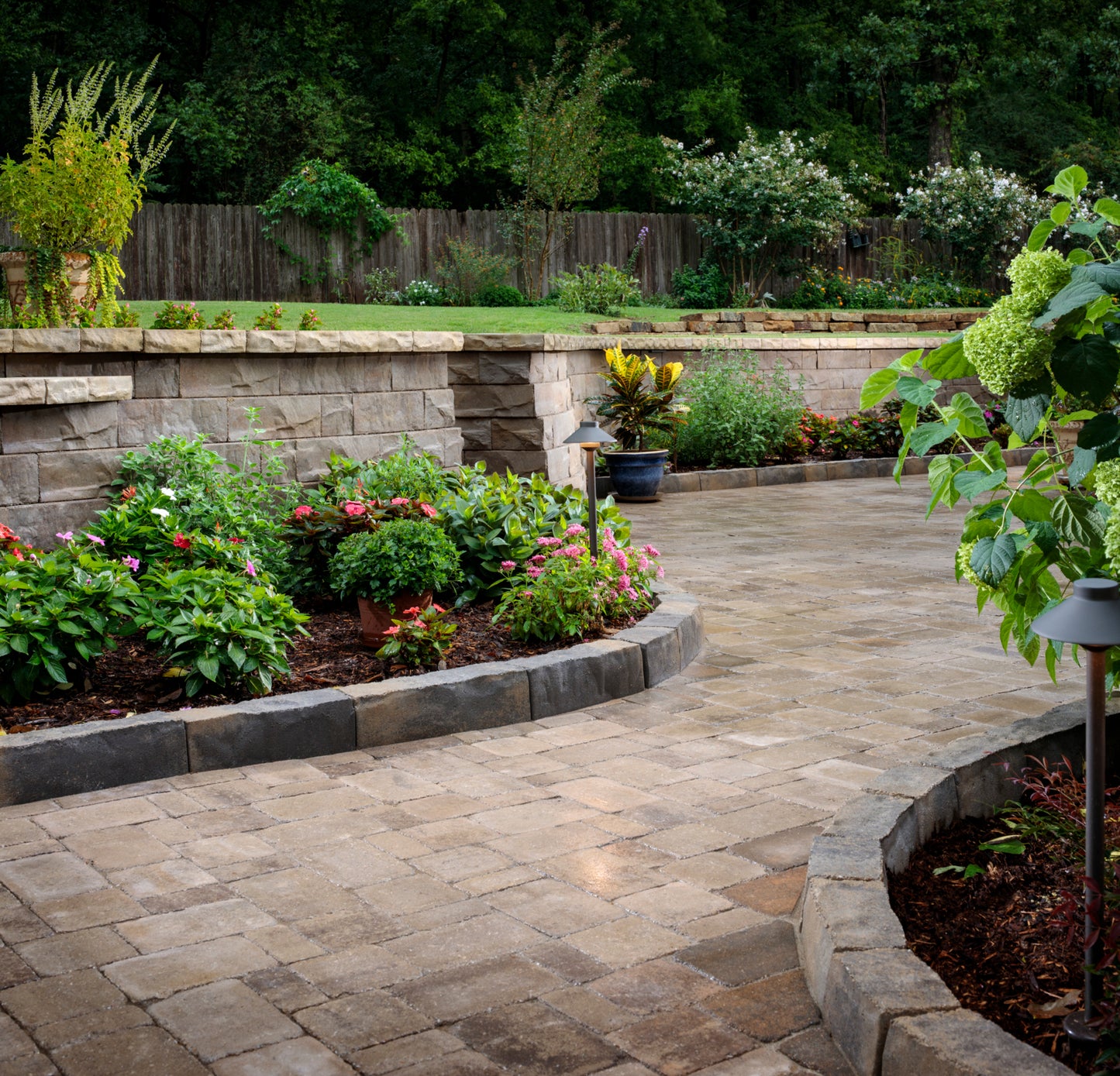 Belgard Cotswold Mist Anglia Edger (Can be split for a $50 fee) Paver Paver