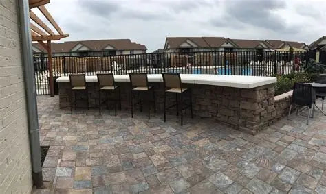 Slabs & Pavers : High Format New Mission 100 sf. TERRAIN - Plt