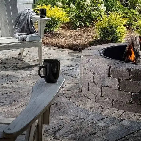 Belgard Midnight Weston Fire Pit 35"- With Ring Paver