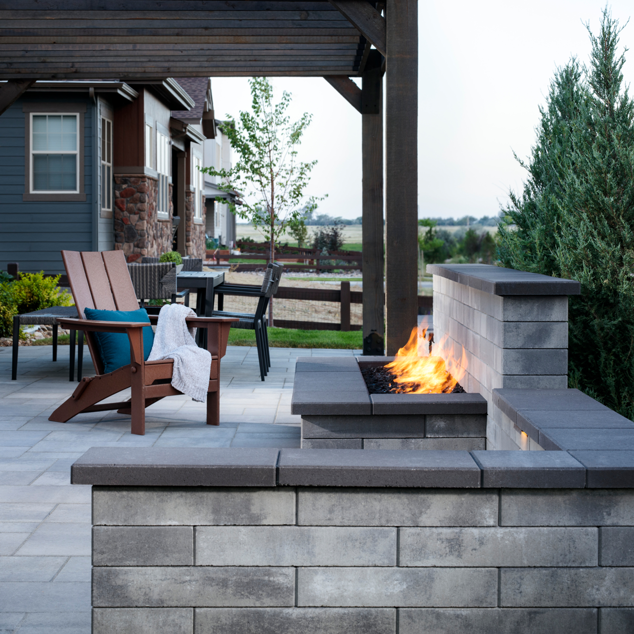 Belgard Shaded Gray Melville Wall Paver Paver
