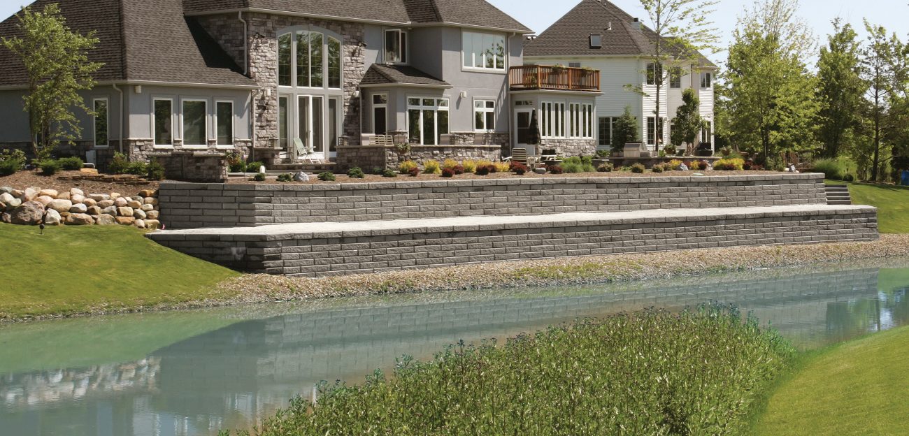 Walls : Unilock SienaStone™ Coping 39 Sierra