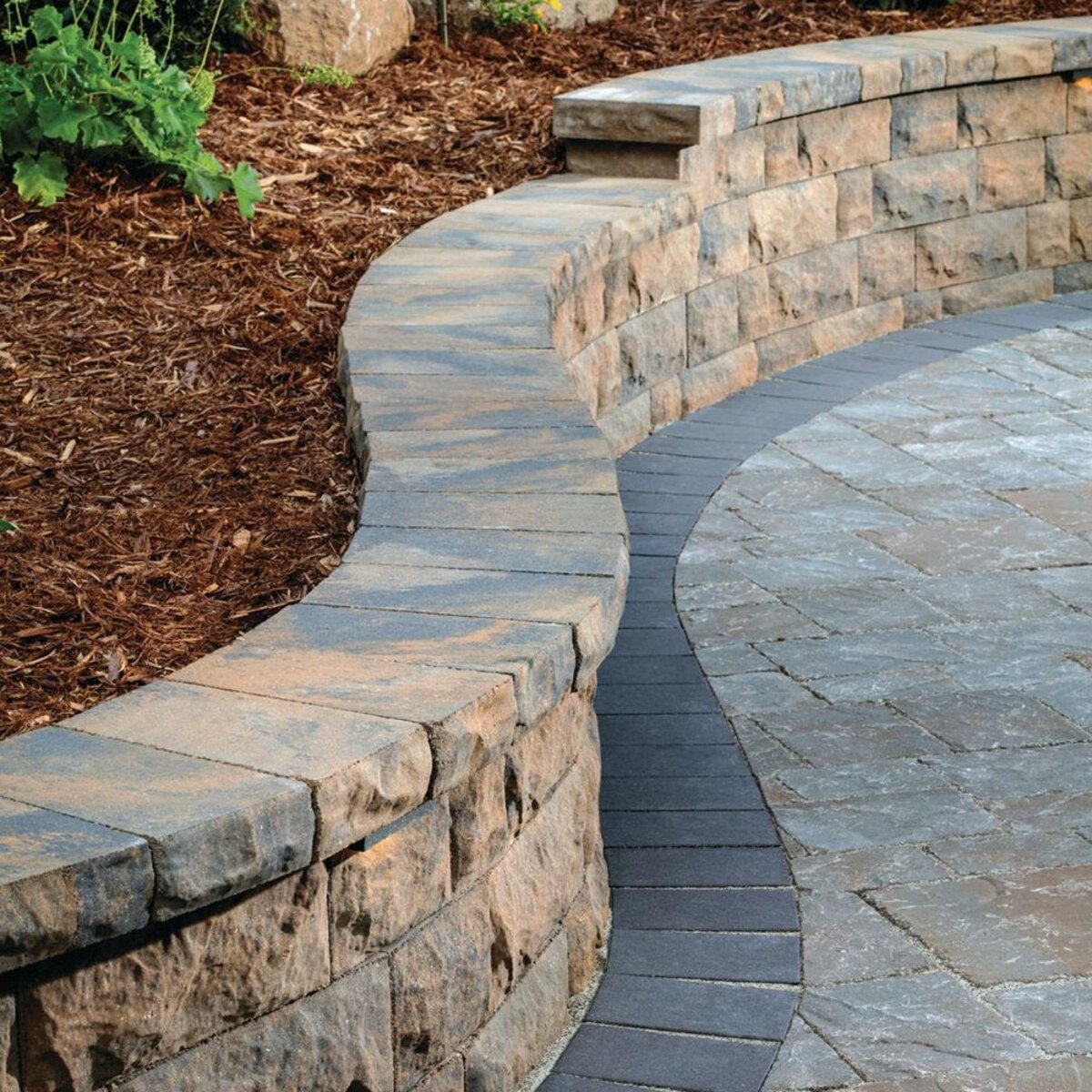 Belgard Heritage Sculpted 3" Cap End