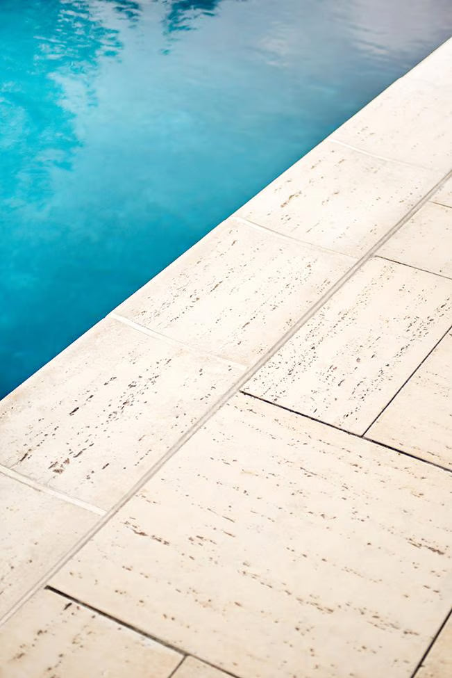 Techo-Bloc BALI TRAVERTINA RAW CAP, KLEANBLOC, IVORY