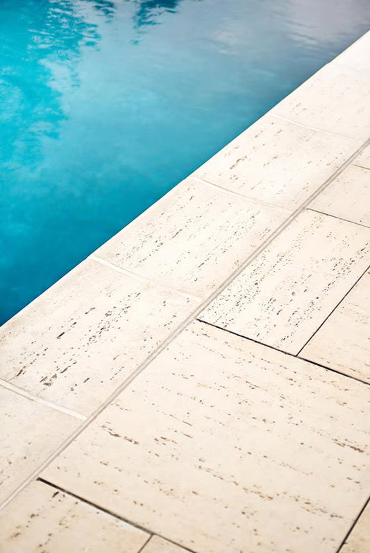 Techo-Bloc BALI TRAVERTINA RAW CAP, KLEANBLOC, IVORY
