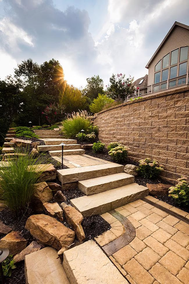 Techo-Bloc SEMMA WALL, DOUBLE-SIDED, SPLIT FACE, CHESTNUT BROWN Paver